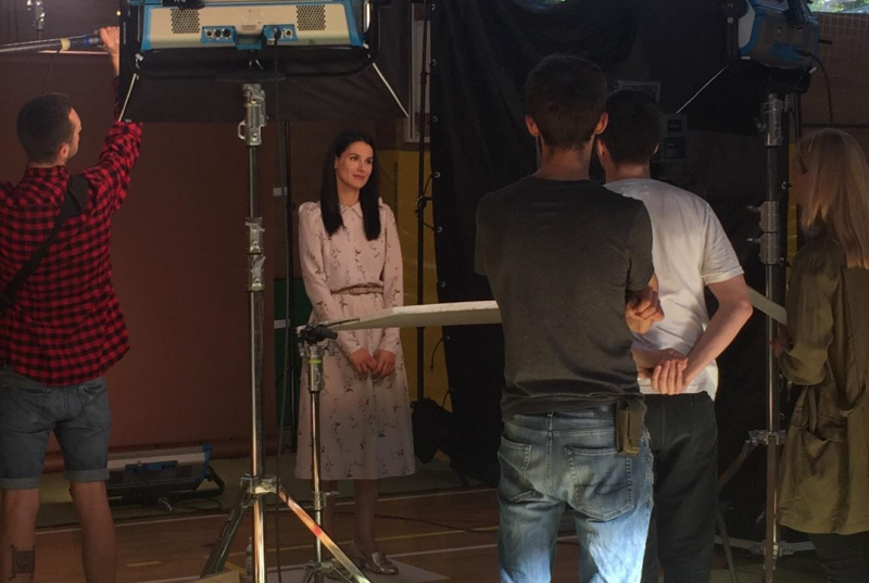 Маша Єфросиніна, Джамала, MONATIK та інші зірки закликають подякувати своїм вчителям